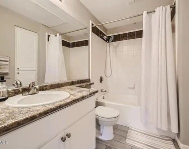 6900 E Princess Drive - Photo Thumbnail 5