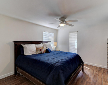 4354 N 82nd Street - Photo Thumbnail 6