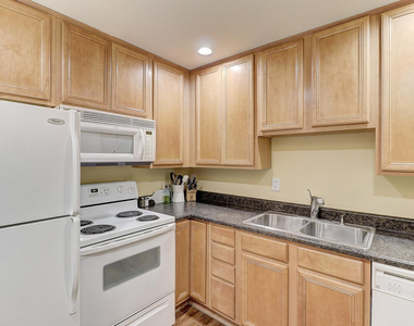 4354 N 82nd Street - Photo Thumbnail 11