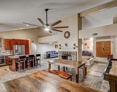 6520 E Peak View Road - Photo Thumbnail 9