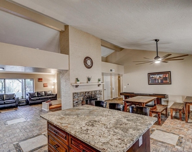 6520 E Peak View Road - Photo Thumbnail 14
