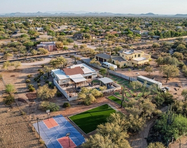 6520 E Peak View Road - Photo Thumbnail 22