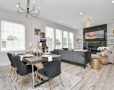 2401 Chapman Street - Photo Thumbnail 2