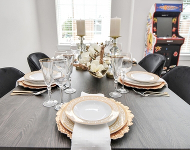 2401 Chapman Street - Photo Thumbnail 3