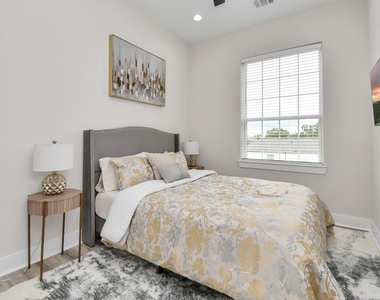 2401 Chapman Street - Photo Thumbnail 33