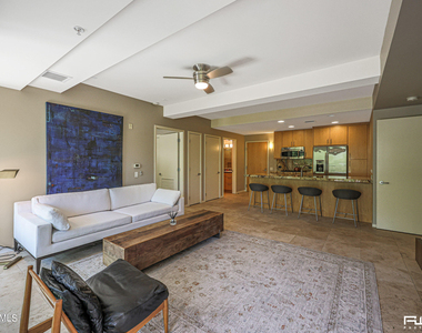 7117 E Rancho Vista Drive - Photo Thumbnail 16