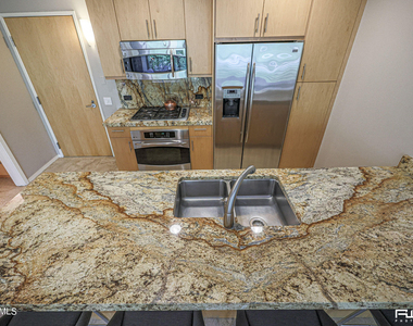 7117 E Rancho Vista Drive - Photo Thumbnail 19