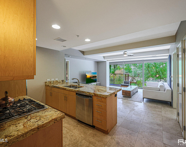 7117 E Rancho Vista Drive - Photo Thumbnail 10