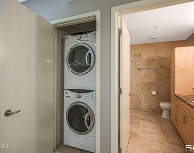 7117 E Rancho Vista Drive - Photo Thumbnail 18