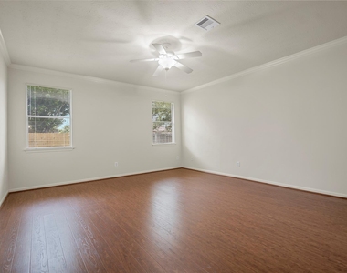 11515 Timberly Park Lane - Photo Thumbnail 13