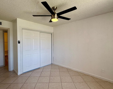 4440 W Yucca Street - Photo Thumbnail 20