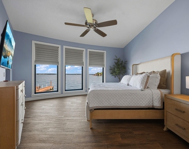 11707 Edgewater Court - Photo Thumbnail 10