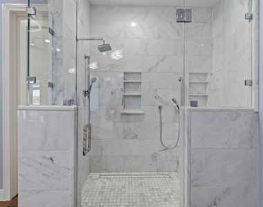 11707 Edgewater Court - Photo Thumbnail 15