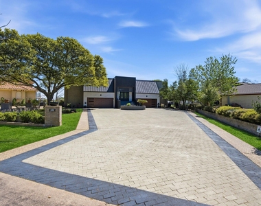 11707 Edgewater Court - Photo Thumbnail 1