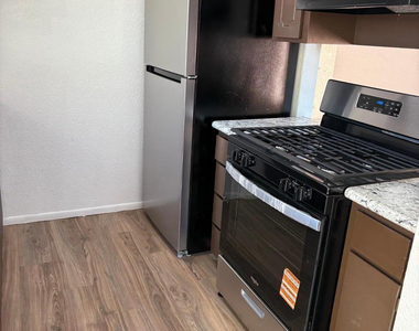 470 E Date Street - Photo Thumbnail 2