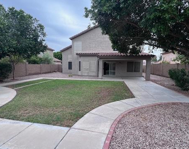 1053 W Bruce Avenue - Photo Thumbnail 17
