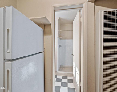 343 W Portland Street - Photo Thumbnail 8