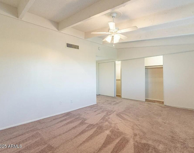 5128 N 15th Street - Photo Thumbnail 2