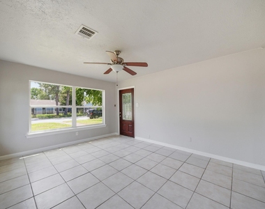 1102 Johnson Street - Photo Thumbnail 6