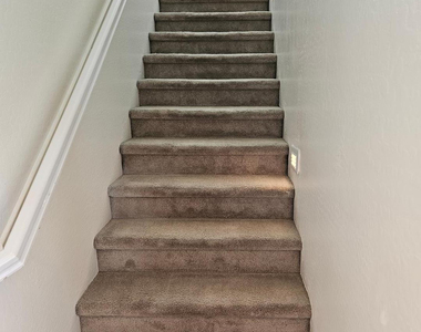 15240 N 142nd Avenue - Photo Thumbnail 3