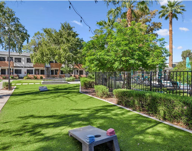 5128 N 15th Street - Photo Thumbnail 9
