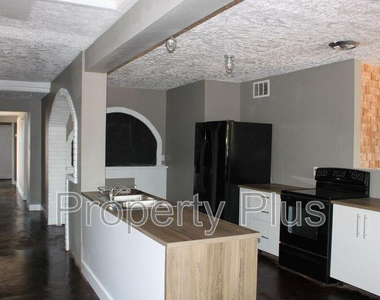 1228 S Mckemy Street - Photo Thumbnail 4