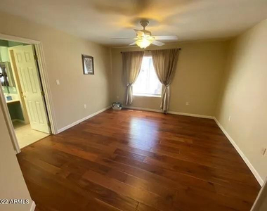 17404 N 99th Avenue - Photo Thumbnail 14