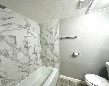 5418 Weaver Road - Photo Thumbnail 6