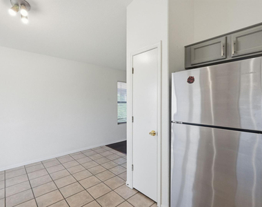 15033 W Ventura Street - Photo Thumbnail 10