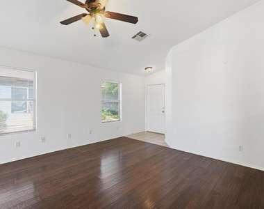 15033 W Ventura Street - Photo Thumbnail 4