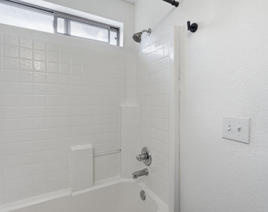 15033 W Ventura Street - Photo Thumbnail 23
