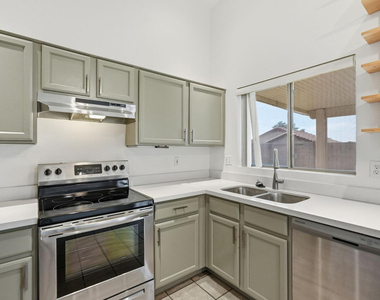15033 W Ventura Street - Photo Thumbnail 8