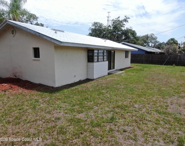 2106 Tarrytown Lane Ne - Photo Thumbnail 25