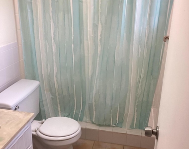 2106 Tarrytown Lane Ne - Photo Thumbnail 17