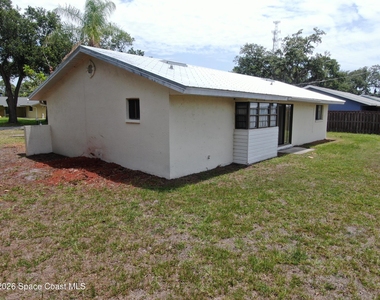 2106 Tarrytown Lane Ne - Photo Thumbnail 24