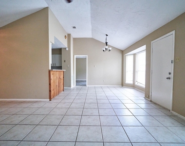 10235 Gulfstream Lane - Photo Thumbnail 2