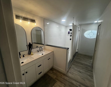 2300 Hickory Drive - Photo Thumbnail 10