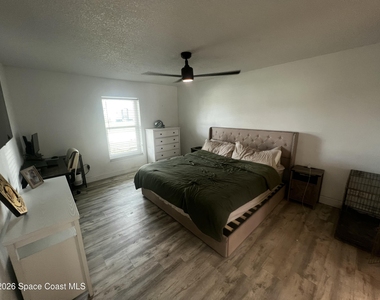 2300 Hickory Drive - Photo Thumbnail 9