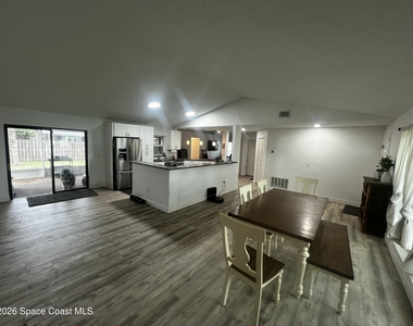 2300 Hickory Drive - Photo Thumbnail 2