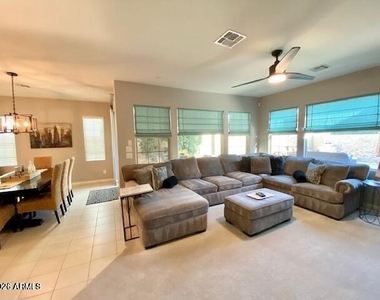 1949 W Yellowstone Way - Photo Thumbnail 16
