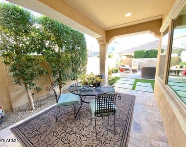 1949 W Yellowstone Way - Photo Thumbnail 32