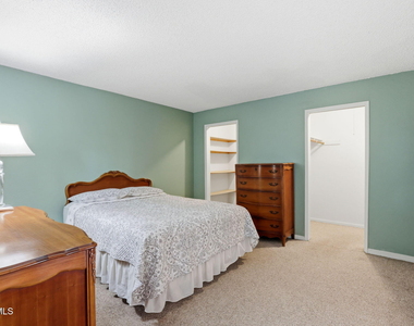 4950 N Miller Road - Photo Thumbnail 20