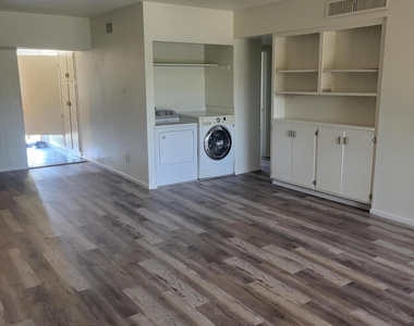 6501 N 17th Avenue - Photo Thumbnail 4