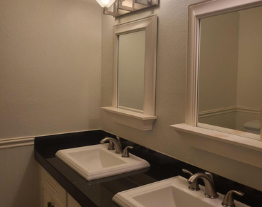 6501 N 17th Avenue - Photo Thumbnail 20
