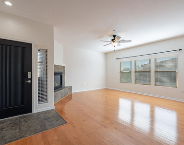 33550 N Dove Lakes Drive - Photo Thumbnail 1