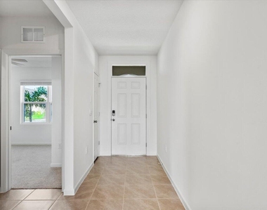925 Dugan Circle Se - Photo Thumbnail 9