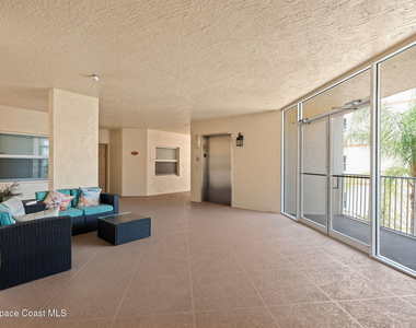 817 Mystic Drive - Photo Thumbnail 2