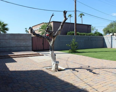 757 E Loyola Drive - Photo Thumbnail 11