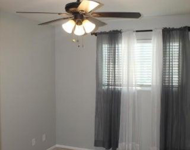 757 E Loyola Drive - Photo Thumbnail 8