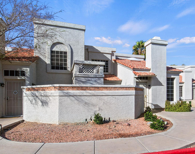 1717 E Union Hills Drive - Photo Thumbnail 5